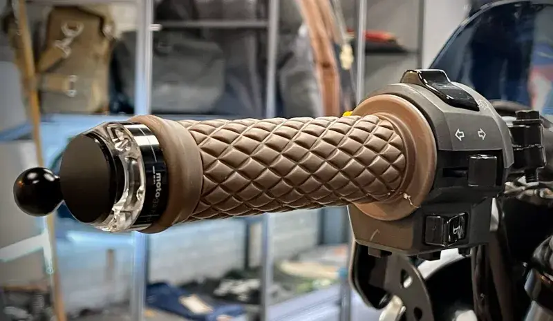 Guidon et poignées personnalisés pour votre Royal Enfield
